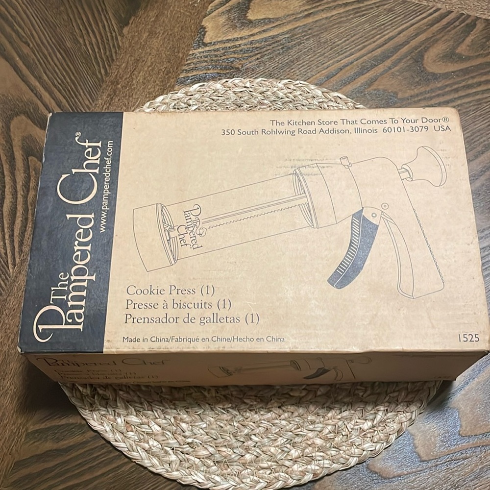 The Pampered Chef Cookie Press